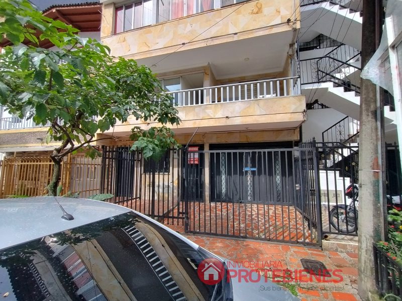 Oficina-Local en Arriendo en Santa Maria