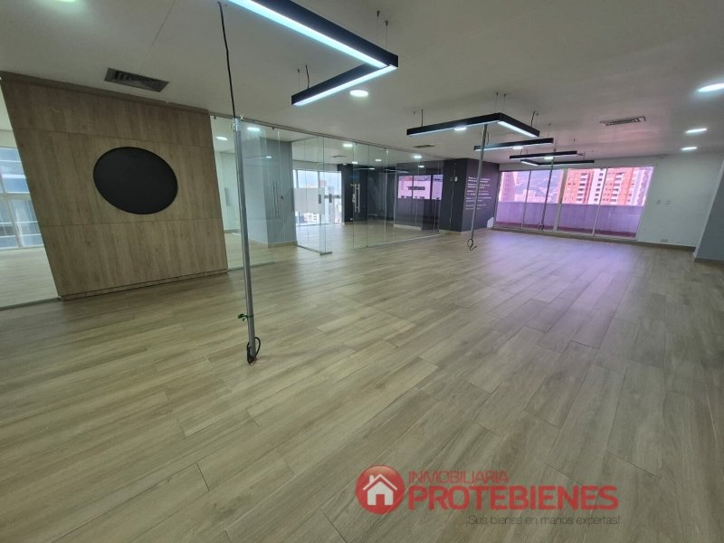 Oficina en Arriendo en El Diamante N° 2